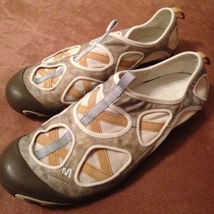 MERRELL Slip-On Walking Shoes - Size 9