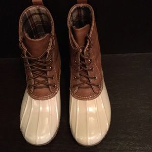 Never worn! Rain boots