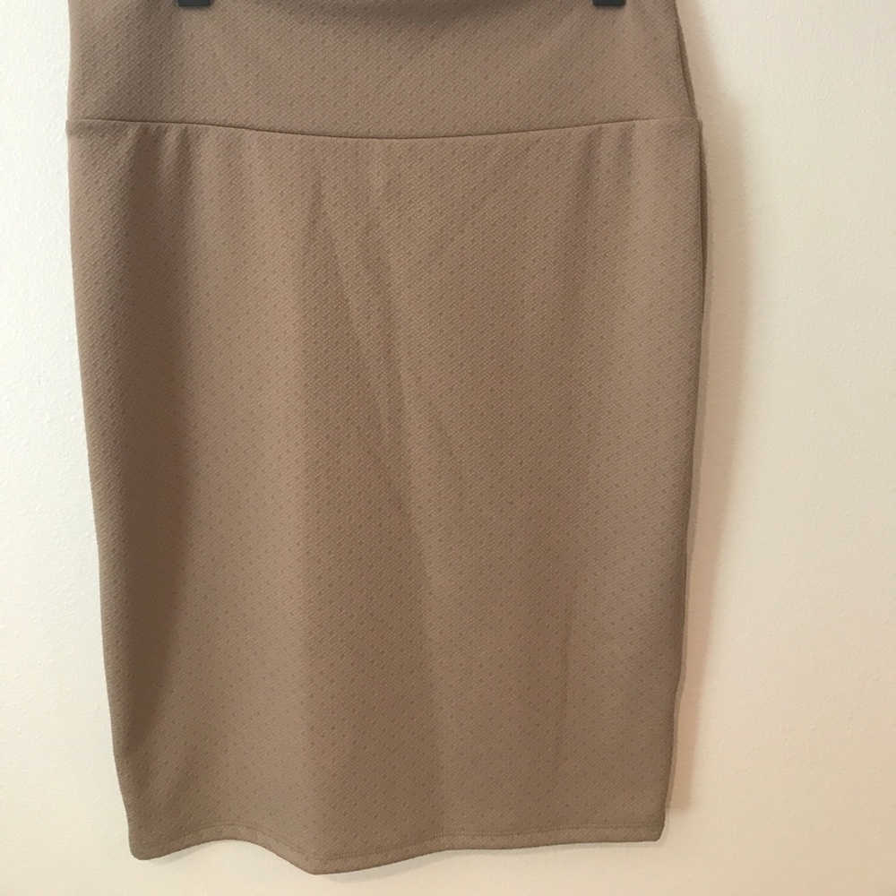LuLaRoe Cassie skirt