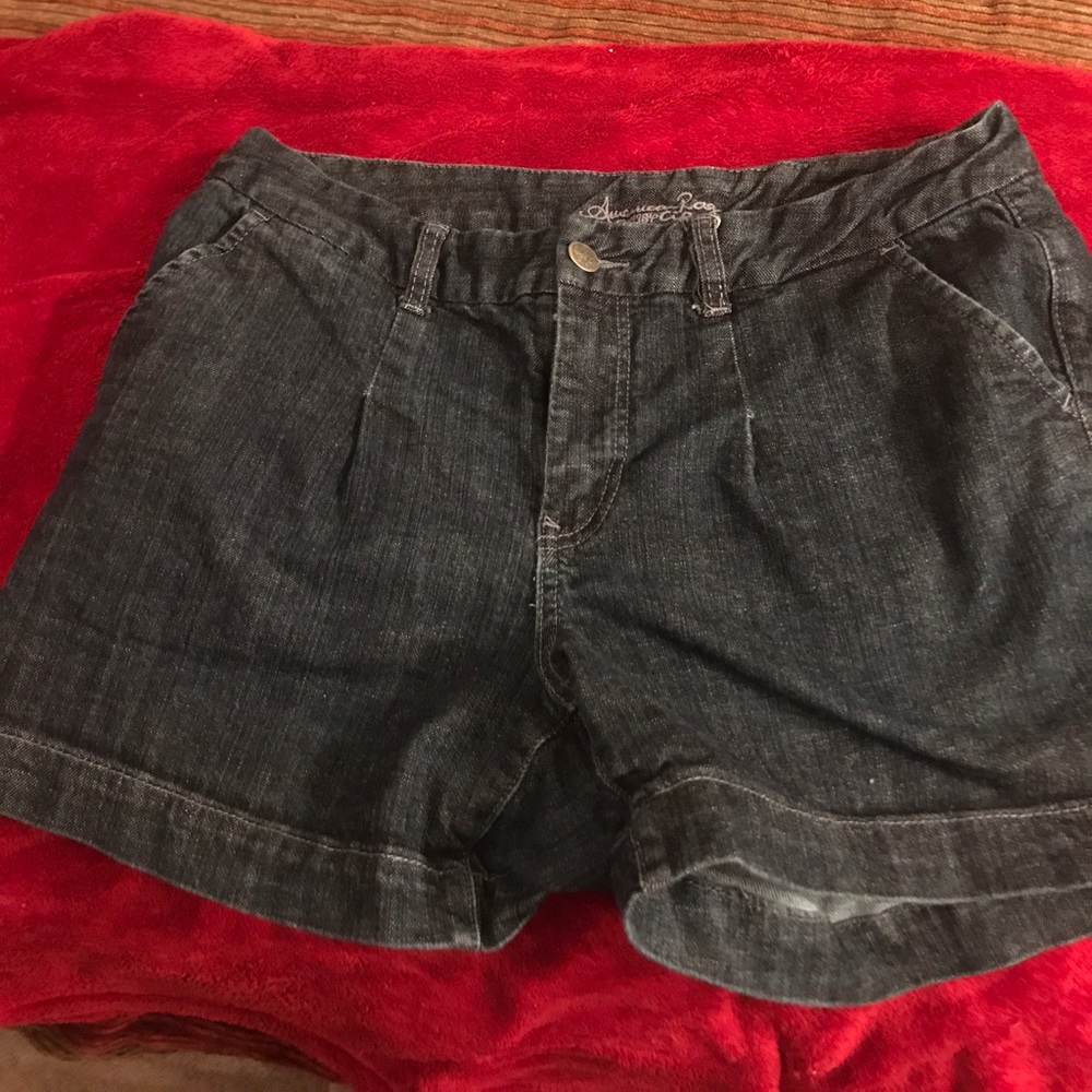 American Rag denim short.