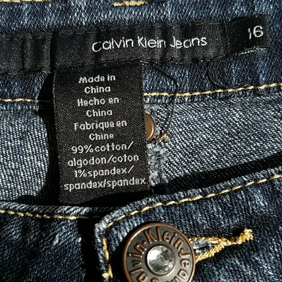 ⚡🎈➡️Calvin Klein Jean Shorts - Picture 3 of 5