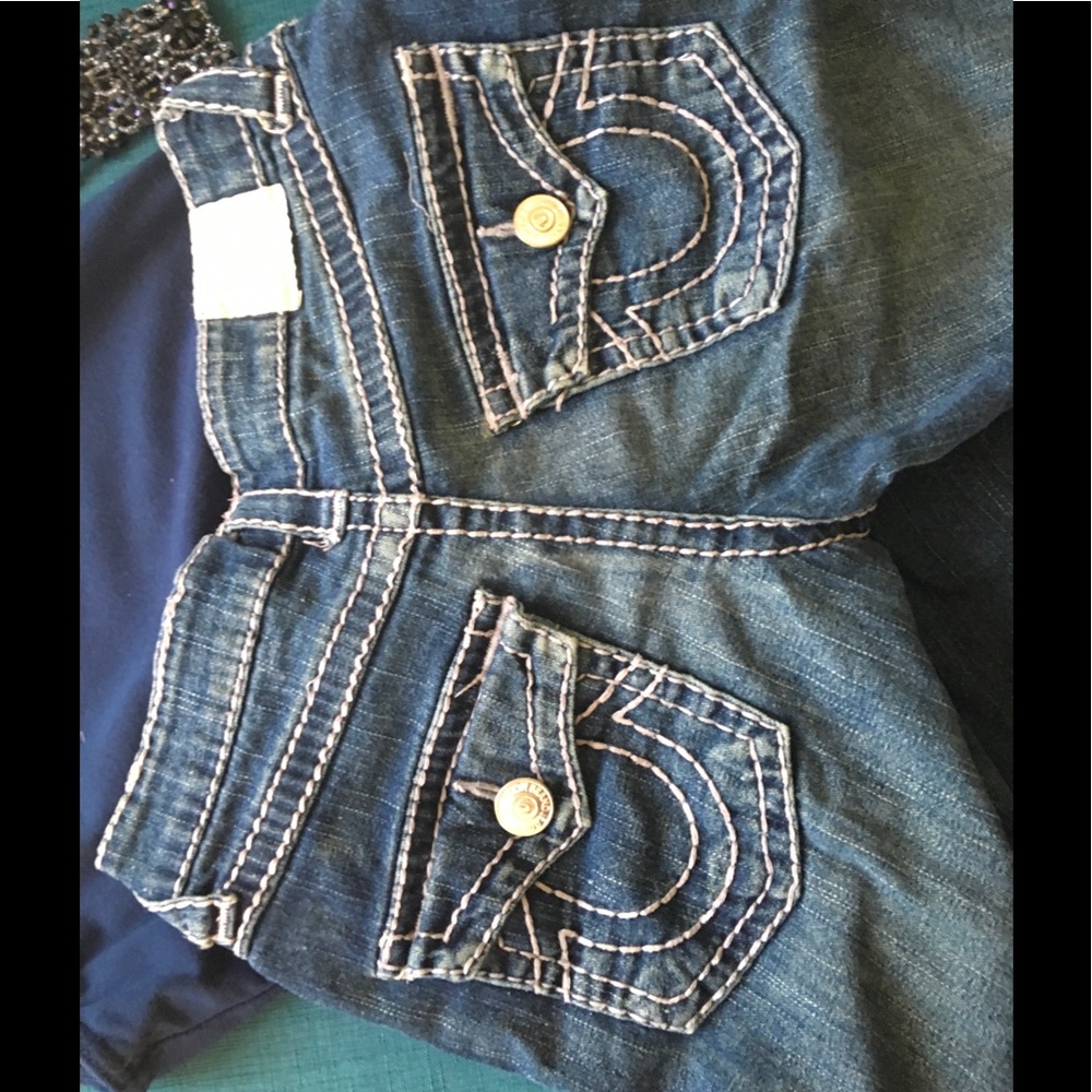 90’s staple True religion boot cut size 26 jeans 🔥