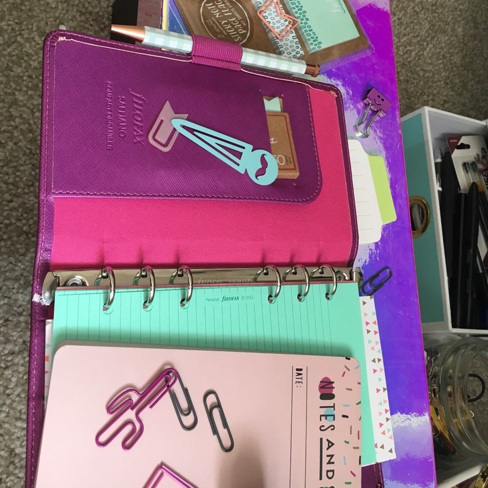 Filofax Saffiano in Raspberry