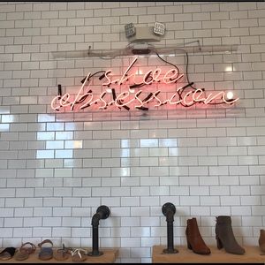 Meet your Posher, Greer