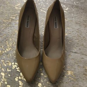 Steve Madden Intrude patent nude pump size 10