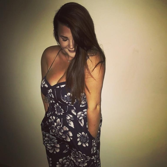 Meet your Posher, Julia - Picture 1 of 1