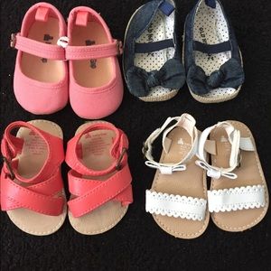 3 pairs of baby gap shoes, 1 old navy all 0-3 mths