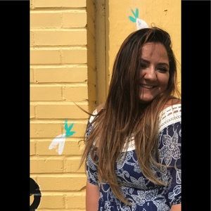 Meet your Posher, Ademia