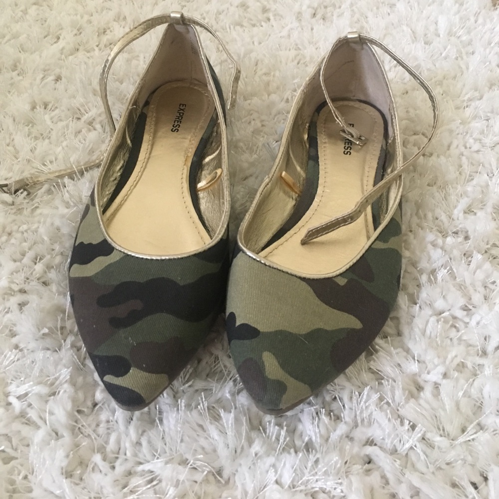 Camo flats