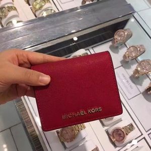 Sold！Brand New Michael Kors Card Wallet