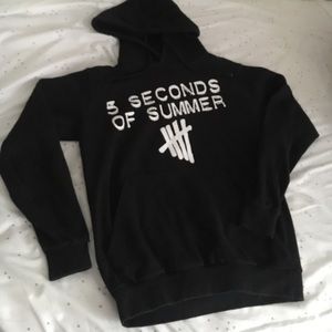 5SOS hoodie