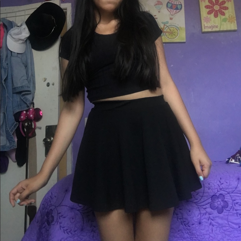 black skater skirt