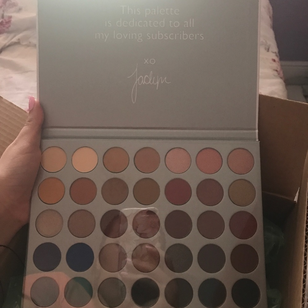 ❗️❗️LIMITED❗️❗️MorphexJaclynHill Palette