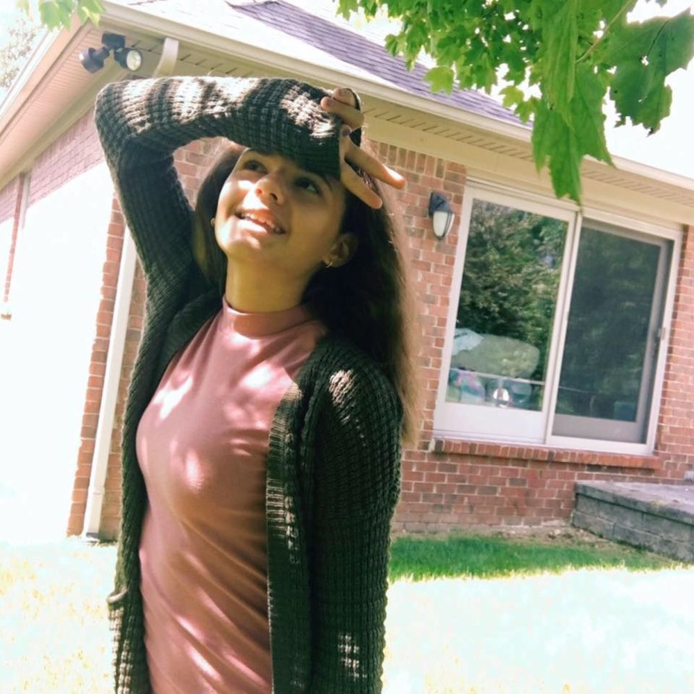 Meet your Posher, Olivia