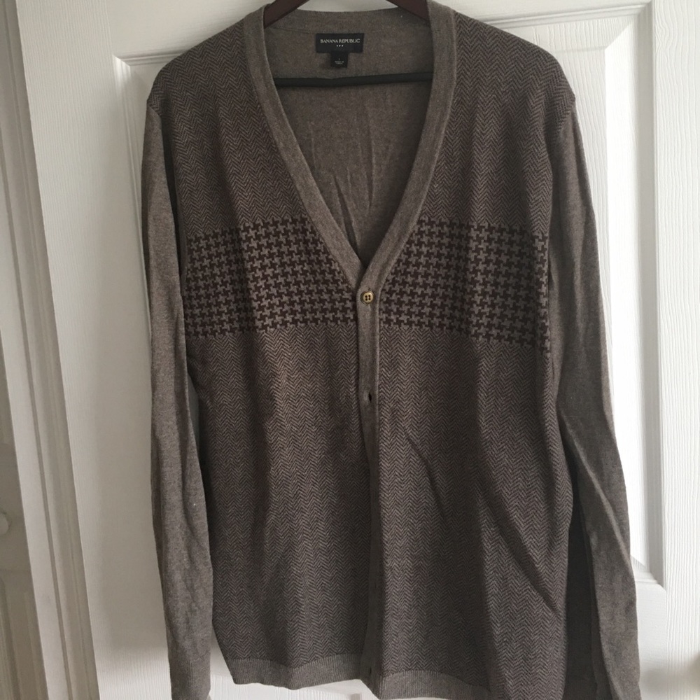 Men / brown buttons down cardigan