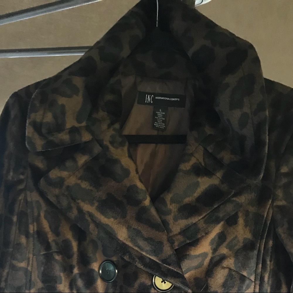 I.N.C ANIMAL PRINT JACKET - Picture 3 of 7