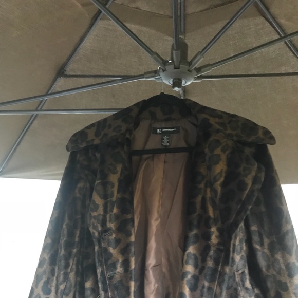 I.N.C ANIMAL PRINT JACKET - Picture 6 of 7