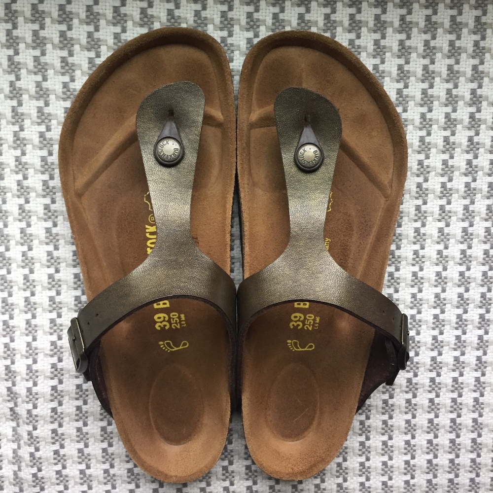 BIRKENSTOCK Golden Brown Gizeh Sandal