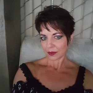 Meet your Posher, Connie