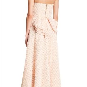 Nicole Miller Blush Strapless Gown NWT Sz6 NM61133