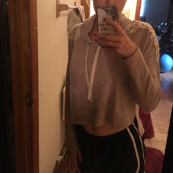 Forever 21 Cropped Hoodie with lace shoulders - Picture 5 of 7