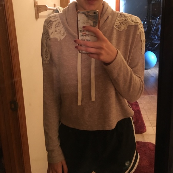 Forever 21 Cropped Hoodie with lace shoulders - Picture 6 of 7