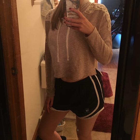 Forever 21 Cropped Hoodie with lace shoulders - Picture 7 of 7