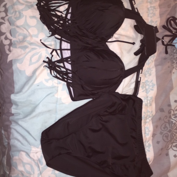 Black Halter Bathing Suit Set - Picture 3 of 3