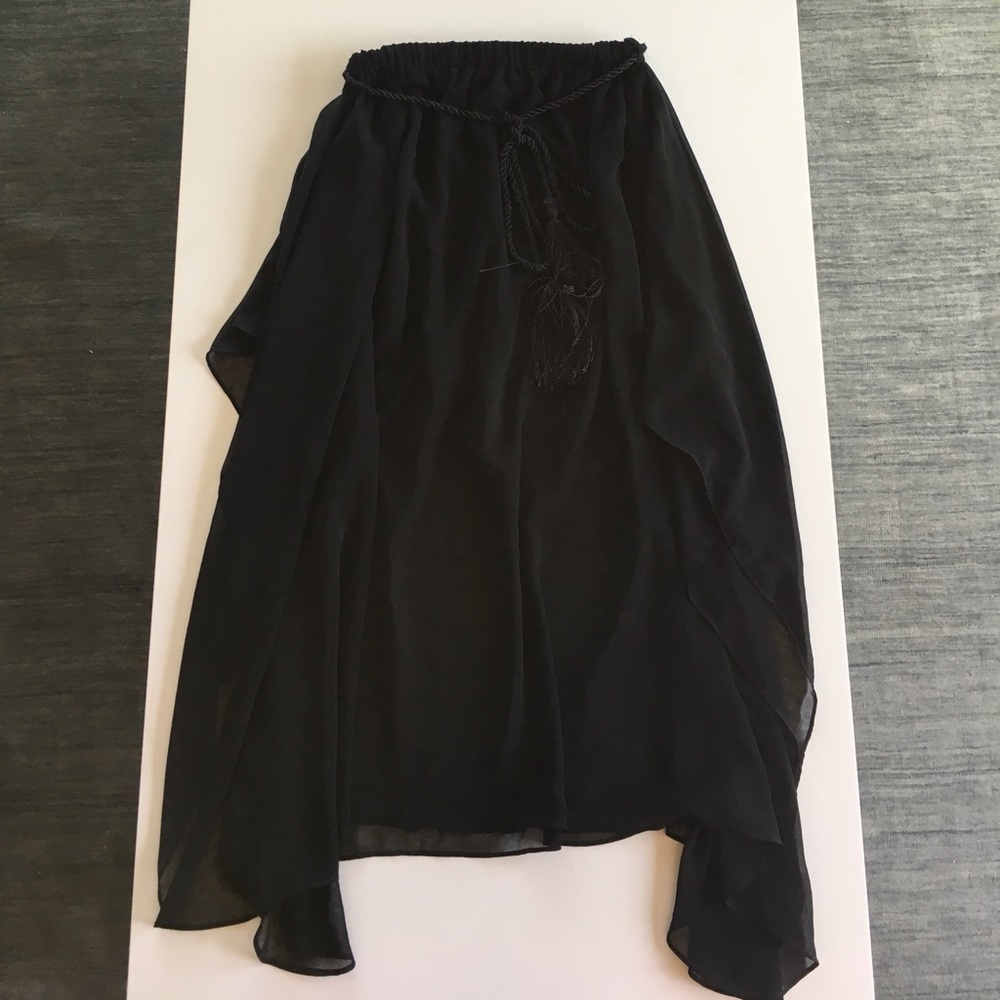 Black skirt