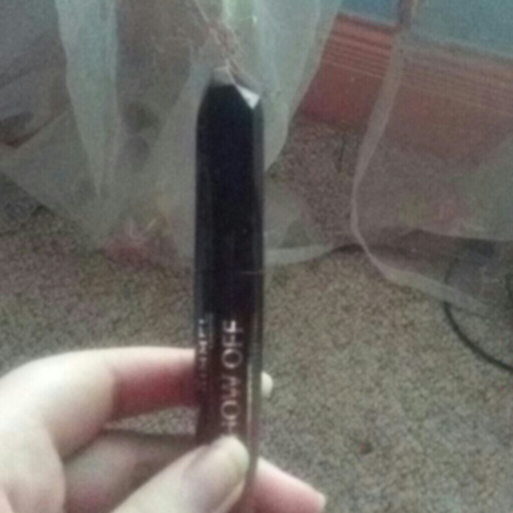 Liquid lipstick