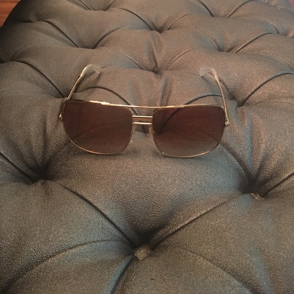 Celine Sunglasses ๐๐๐ - Picture 6 of 8