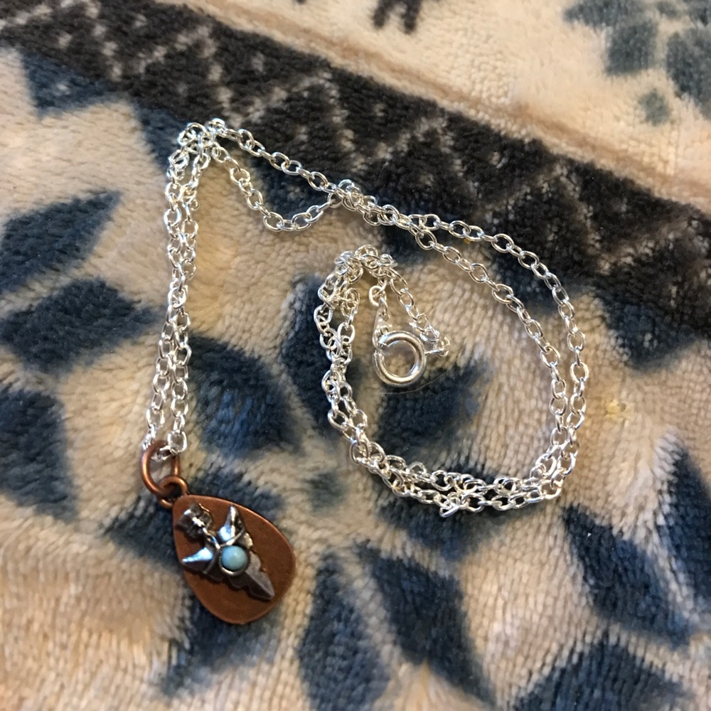Arrowhead necklace