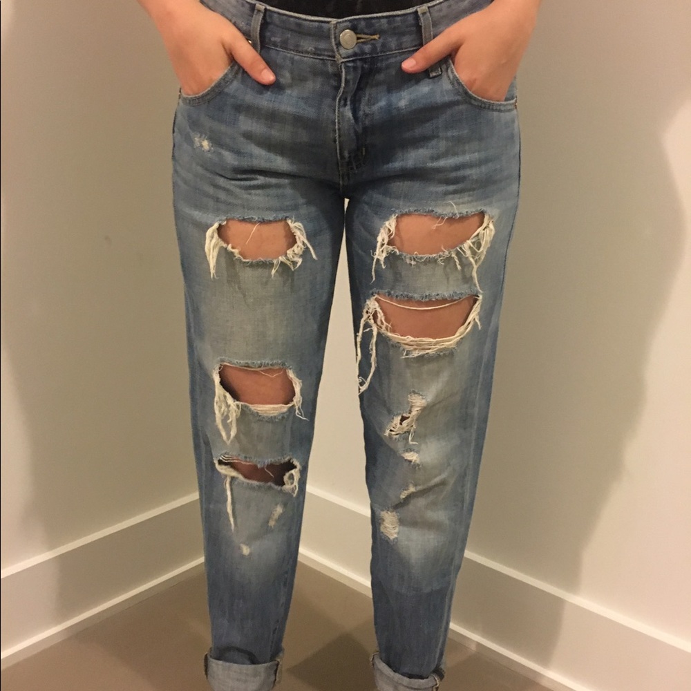 Boyfriend ripped denim jeans