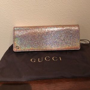 Authentic Gucci pink crackled leather clutch