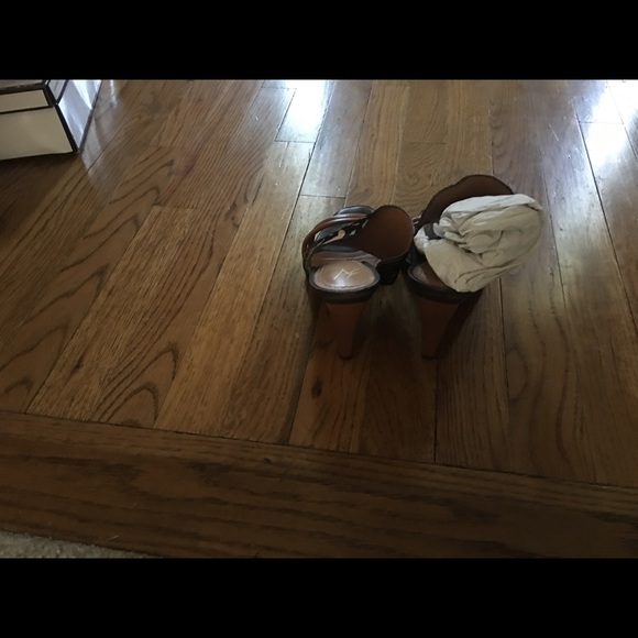 J Vincent Shoes - Picture 3 of 5