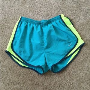 Nike Tempo Women's shorts