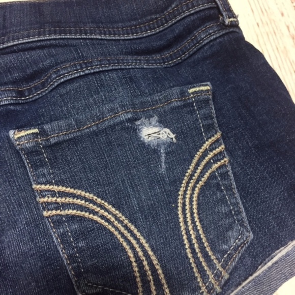Hollister Medium Wash Shortie Shorts - Picture 4 of 5
