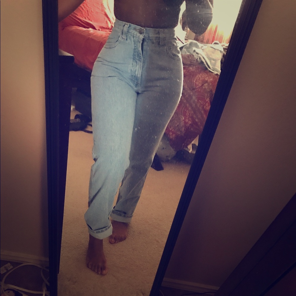 VINTAGE HI WAIST JEANS