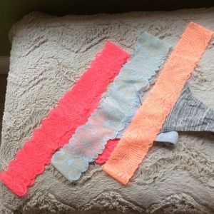 NWOT PINK lace thongs medium