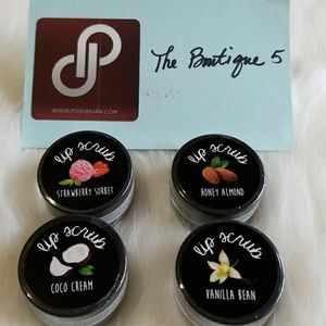4 BRAND NEW SEALED  LIP SCRUB POTS