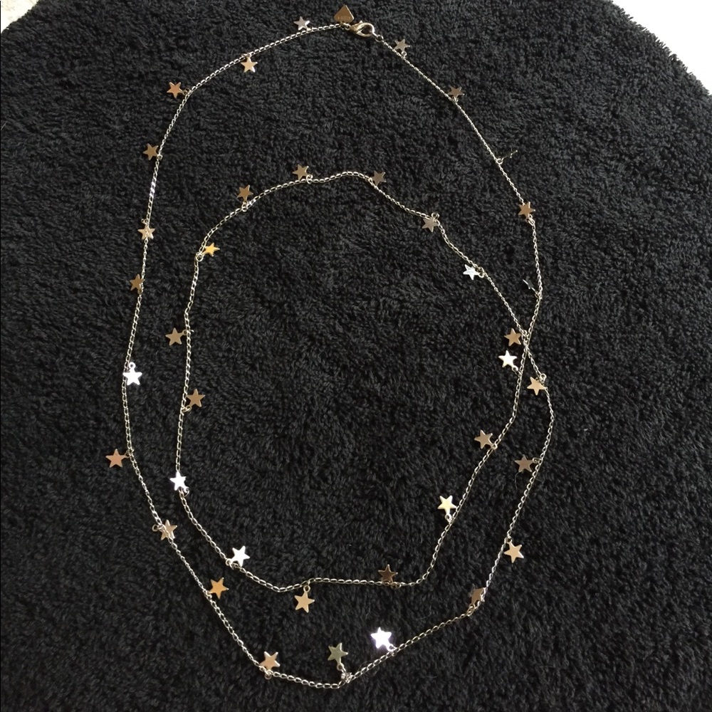 Long necklace full of stars.