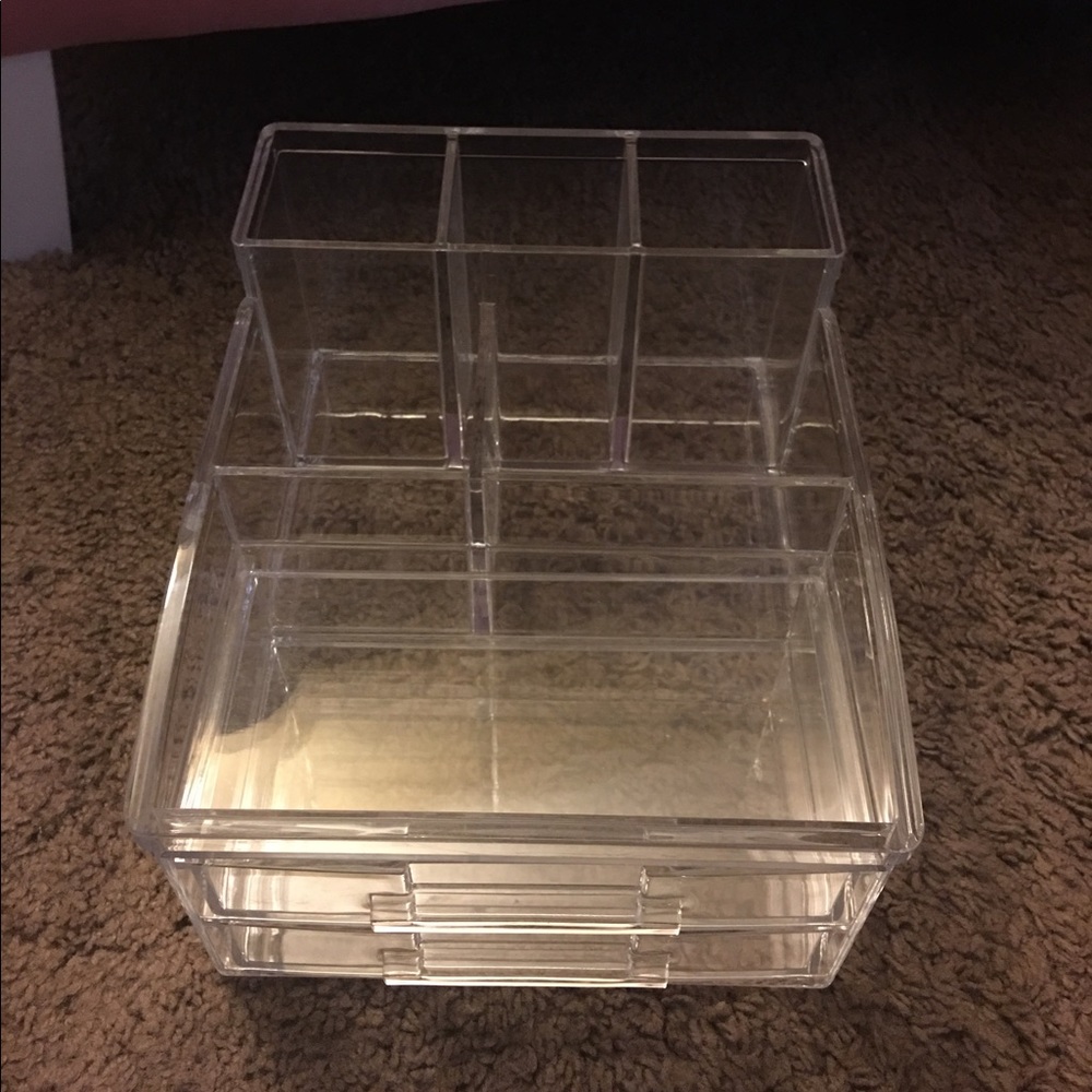 Makeup. Organizer