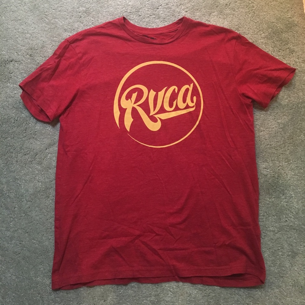 RVCA tee. Size: L