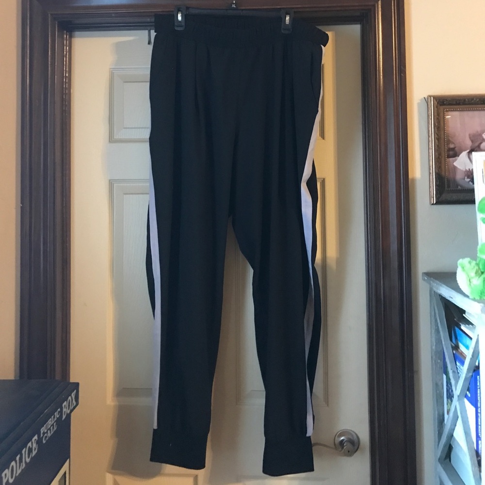 Fancy sweat pant style -