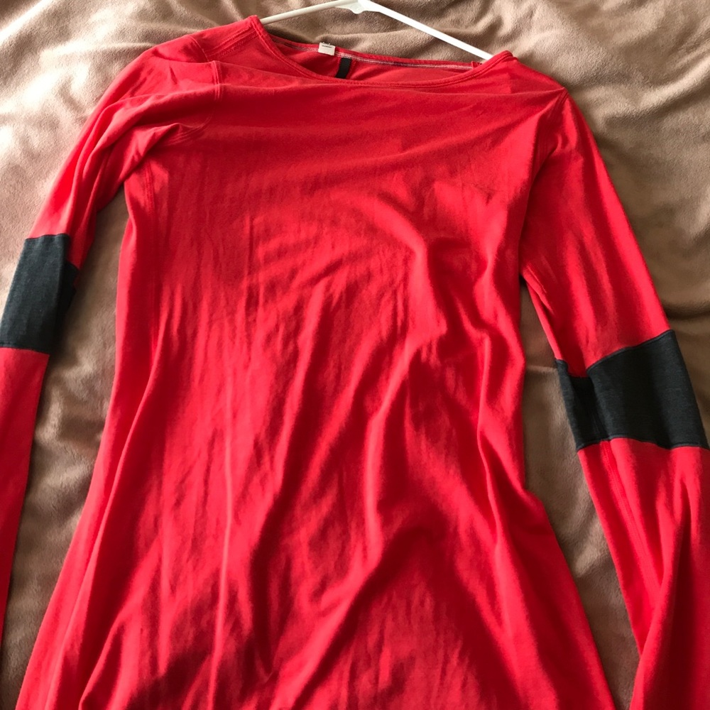 Lululemon long sleeve shirt