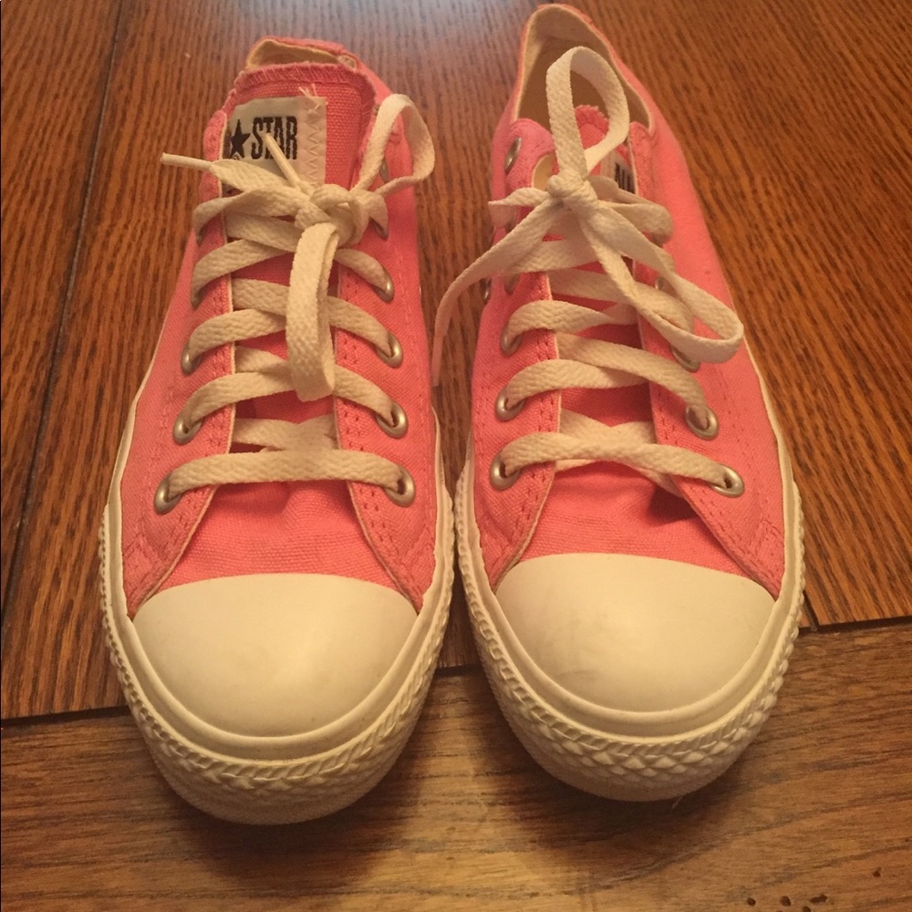 💕Pink Converse low top💕