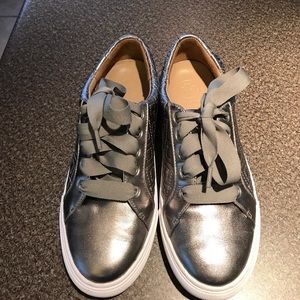 " SALE TODAY ONLY" Authentic Tory Burch Sneakers
