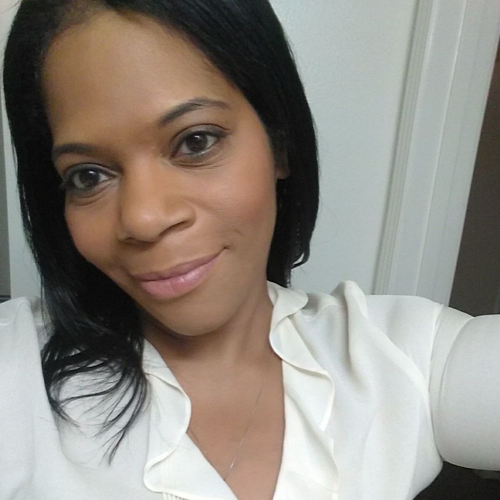 Meet your Posher, Monica