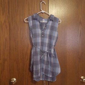 Gap Maternity Sleeveless shirt