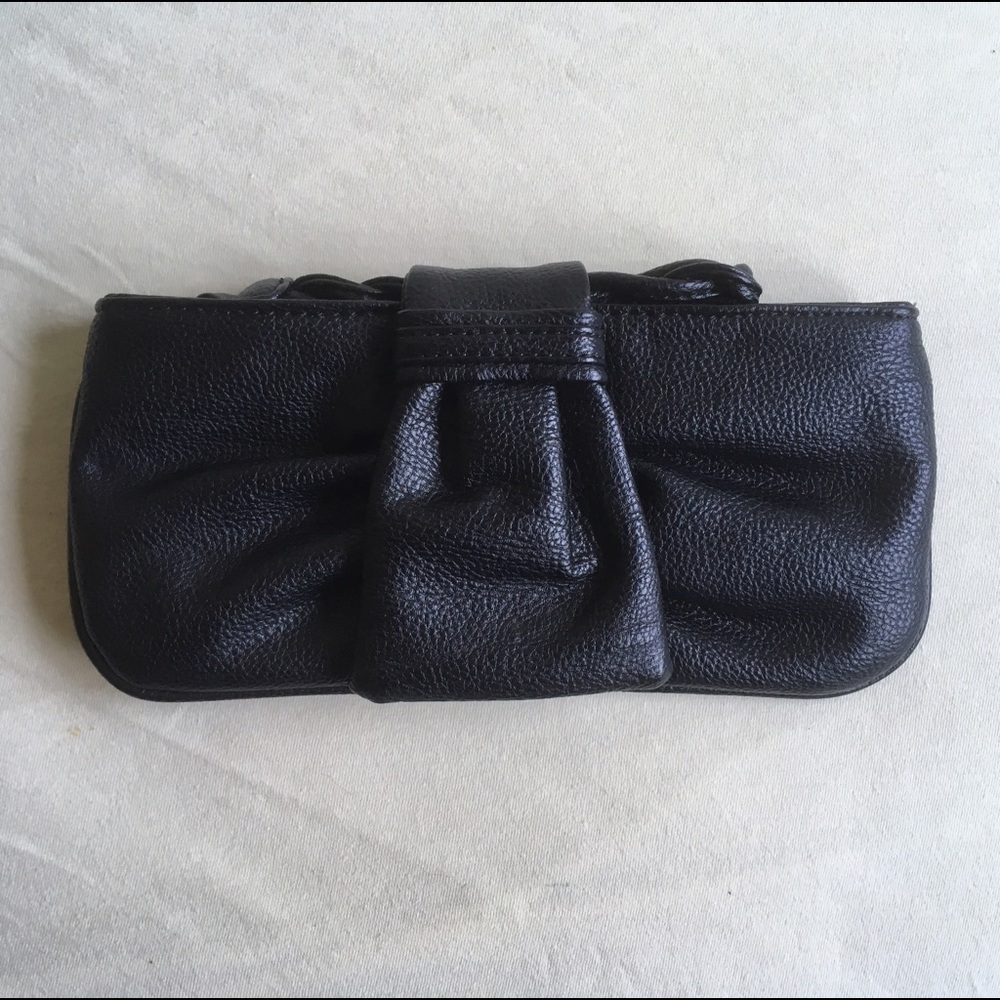 2/$15 ☀️ Express Black Clutch Wristlet